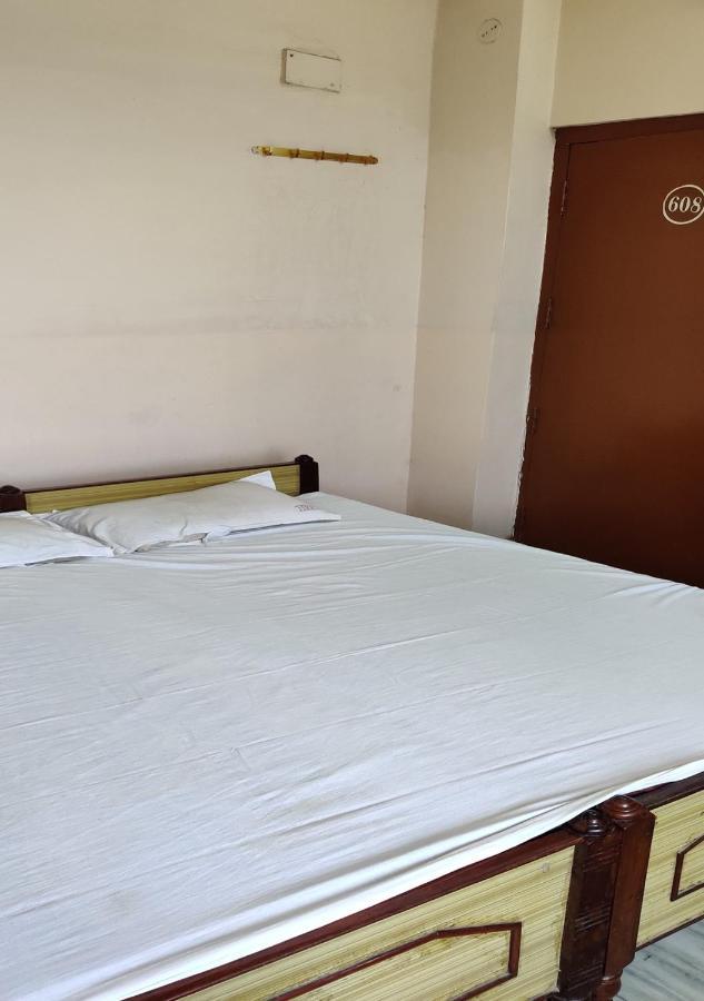 Hotel Krishan Kanhiya Jaunpur Exteriér fotografie