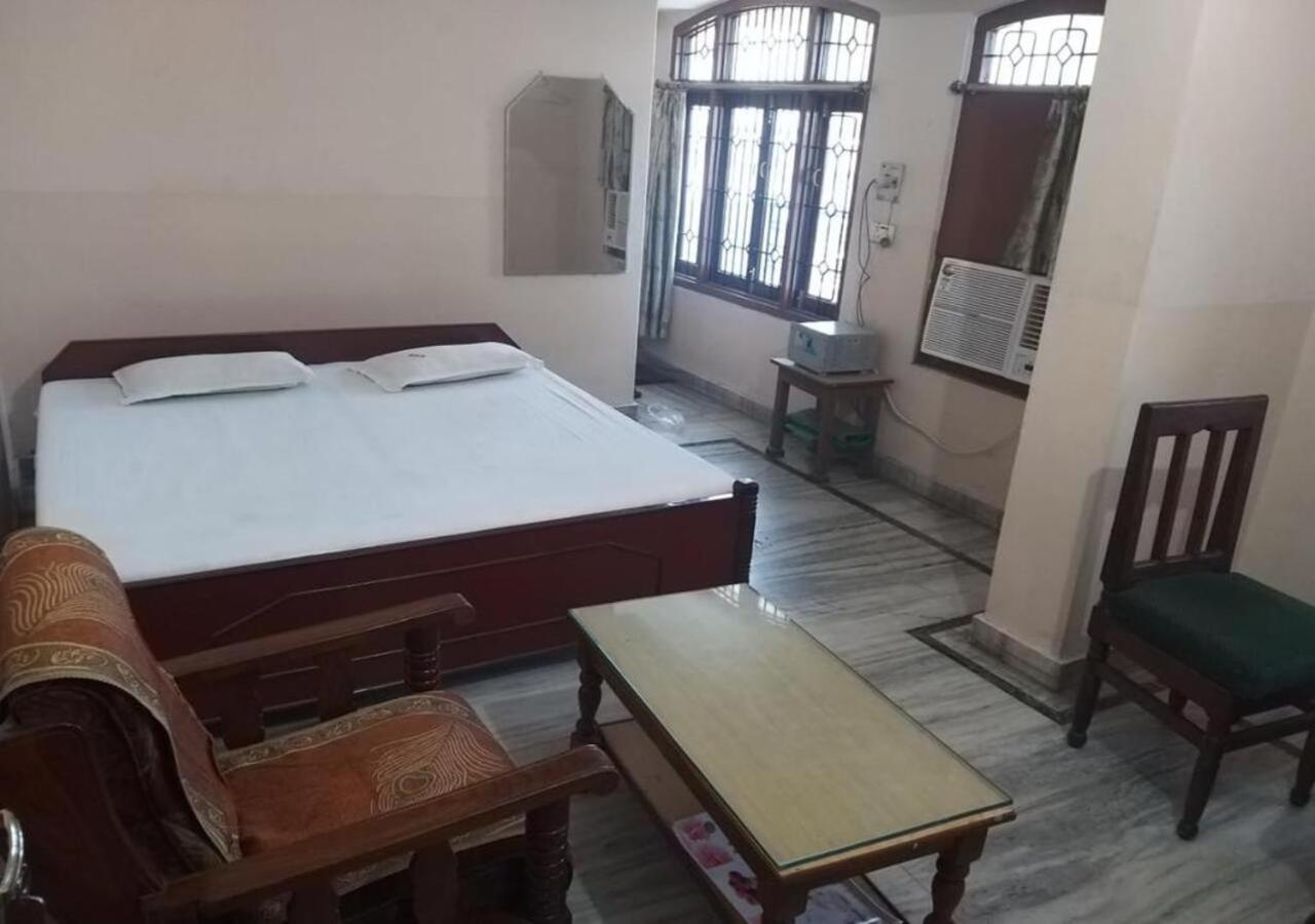 Hotel Krishan Kanhiya Jaunpur Exteriér fotografie