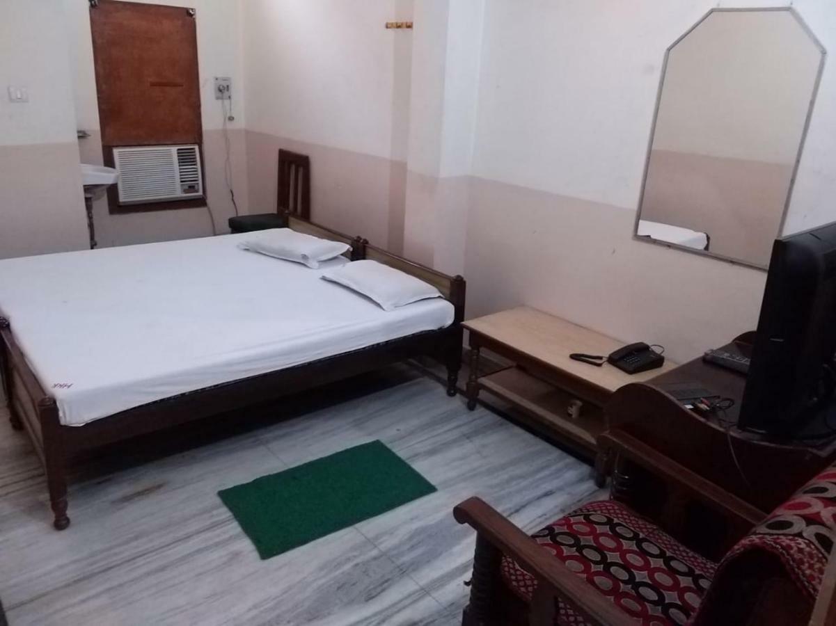 Hotel Krishan Kanhiya Jaunpur Exteriér fotografie